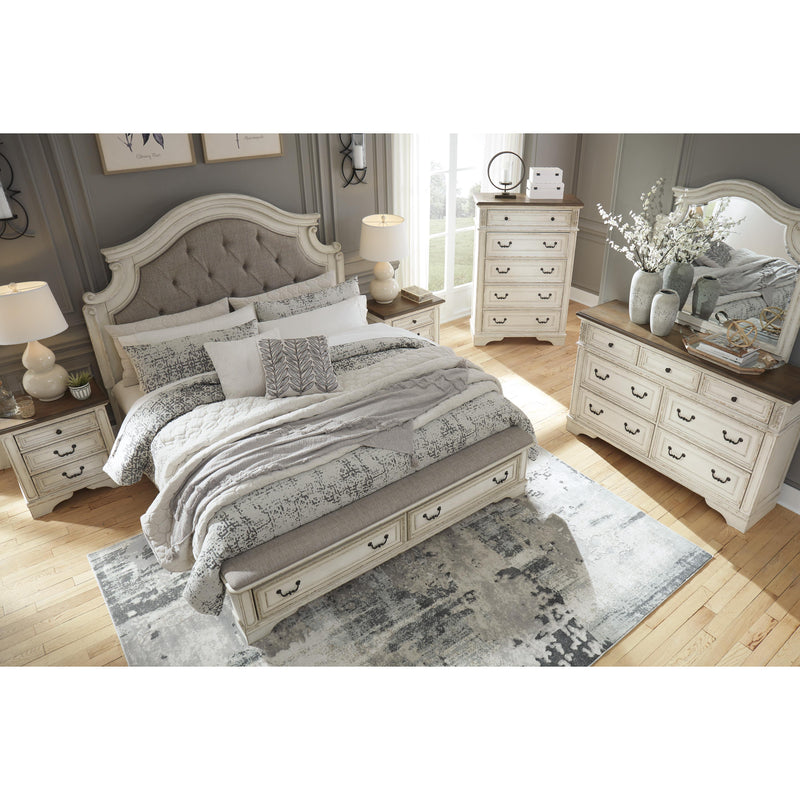  Size_King  -- Realyn B743B20 King Upholstered Bed IMAGE 6