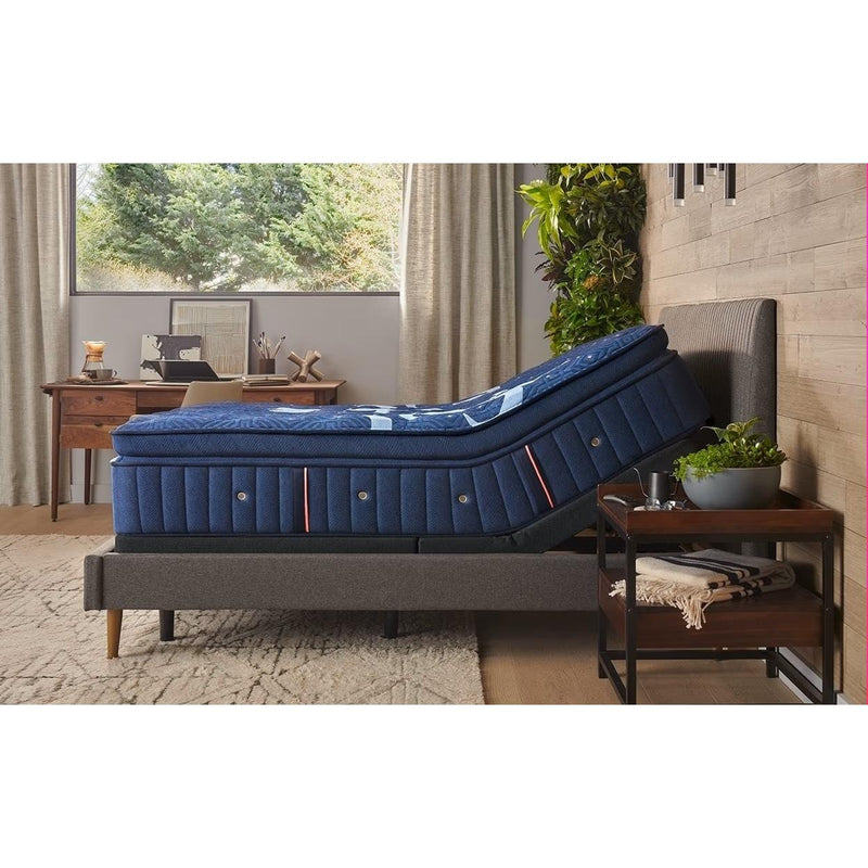  Stearns & Foster Lux Estate Firm Euro Pillow Top Mattress (California King) IMAGE 7