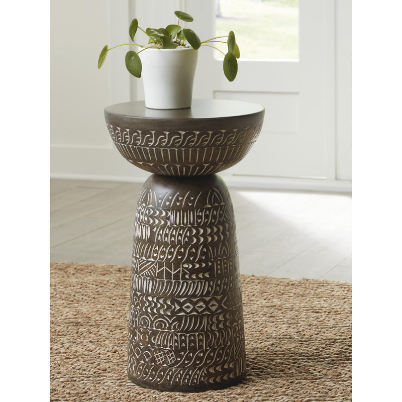 Signature Design by Ashley Occasional Tables Accent Tables A4000622 IMAGE 3