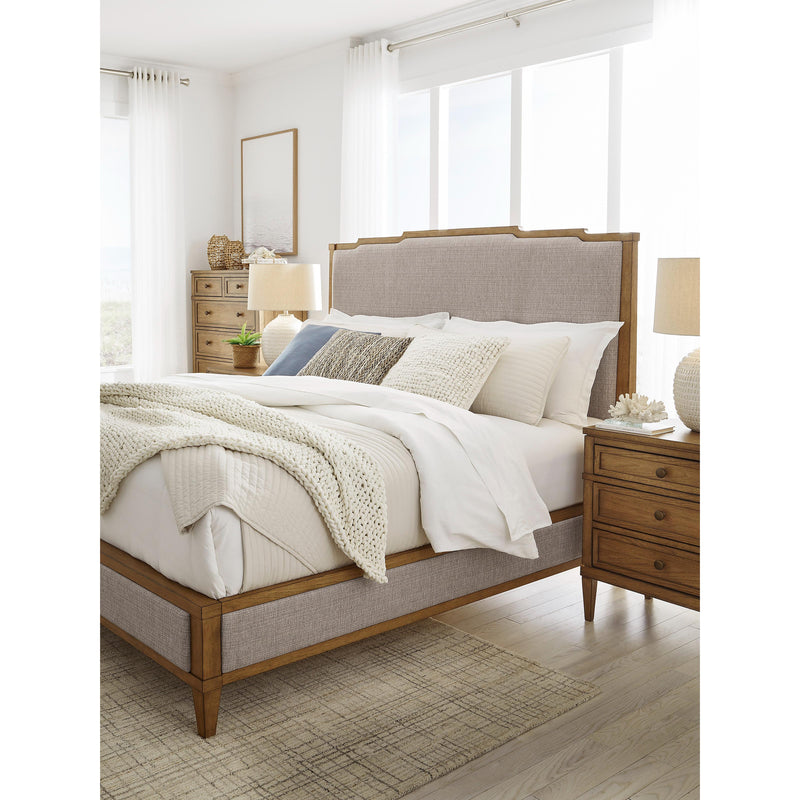 Size_California King  -- Sharlance B895B7 California King Upholstered Panel Bed IMAGE 8