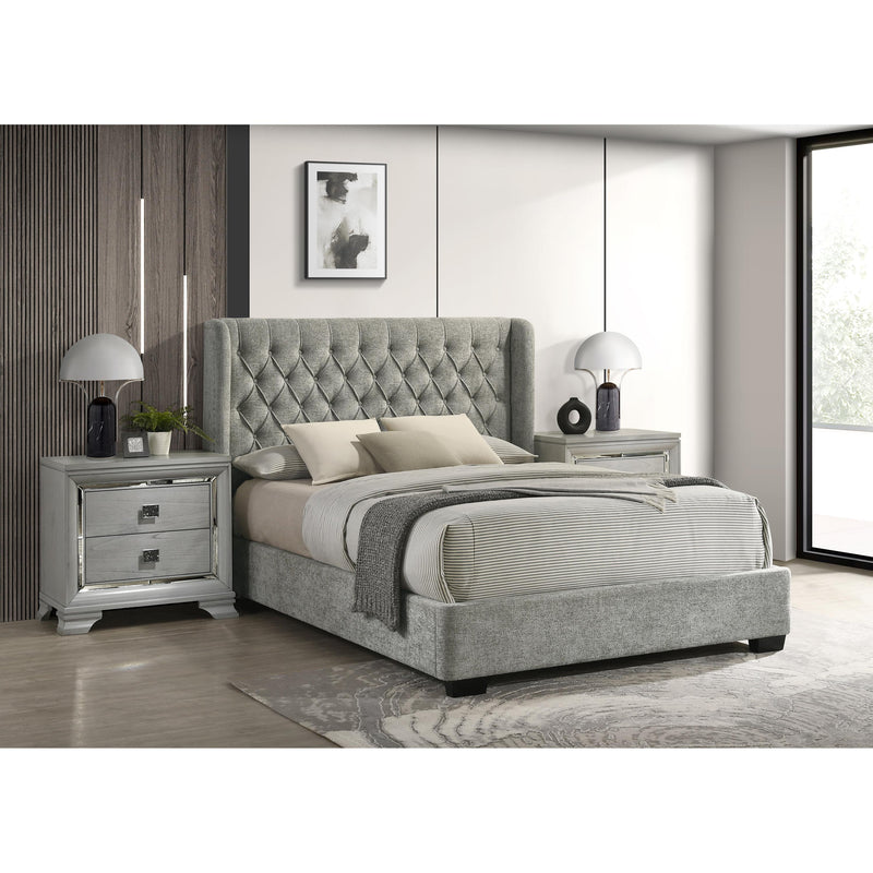  Size_Queen  -- Daphne Upholstered Panel Bed IMAGE 3