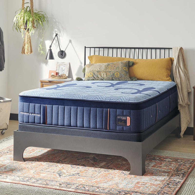  Stearns & Foster Lux Hybrid Elite Firm Mattress (Queen) IMAGE 2