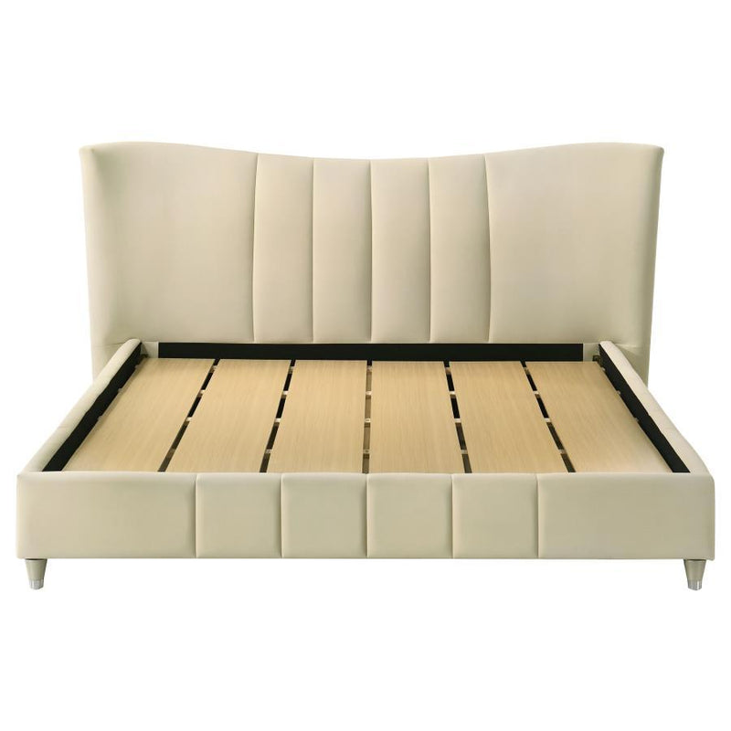 Evelyn - King Headboard & Footboard, Box 1 of 2 - Ivory