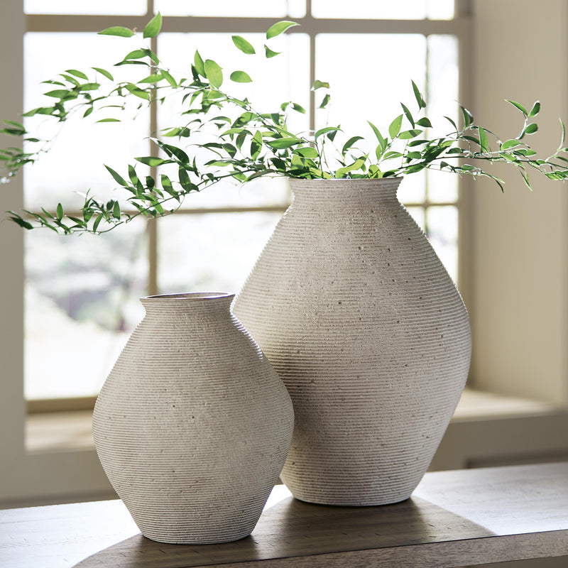 Signature Design by Ashley Home Decor Vases & Bowls A2000513 IMAGE 3
